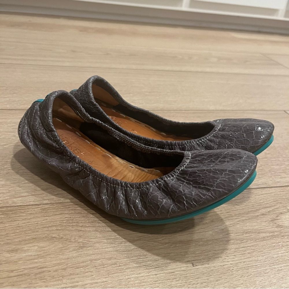 Tieks by Gavrieli Gray Croc Patent Leather Packable Ballet Flats Size 8